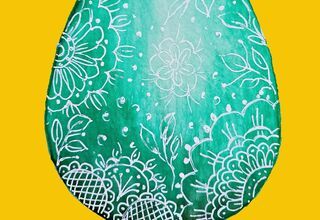Kartka świąteczna: zielone jajo na żółtym tle