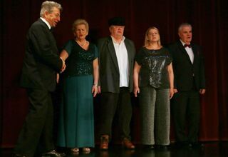 Zdjęcie: Soliści stojący na scenie