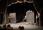 „Pali się!” w wykonaniu Młodzieżowego Studia Teatralnego, DK „Zacisze”