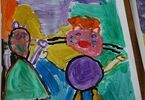 Namalowany przez dziecko obrazek dwóch postaci