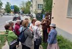Seniorzy zwiedzają dzielnice Żoliborz