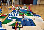 Zdjęcie budowli z LEGO