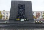 Zdjęcie  Pomnika Bohaterów Warszawskiego Getta