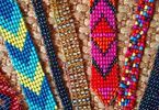Artystyczny Kufer. Koralikowe bransoletki od serca