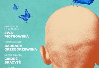 Plakat: Głowa łysego chłopca odwrócona tyłam na niebieskim tle. Na głowie granatowy motylek