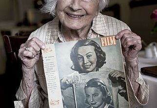 Zdjęcie starej kobiety, foto https://dubbing.pl/szaflarska-danuta/