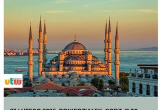 Plakat: Na szaro -zielonym tle w oddali Hagia Sophia