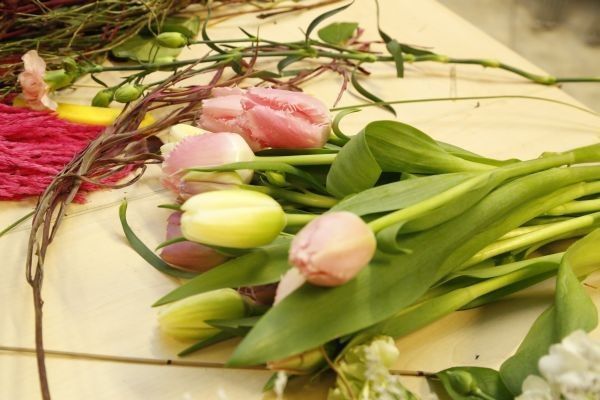 Warsztaty florystyczne: Bukiet podstawowy wiązany w ręku